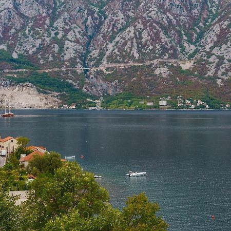 Villa KOSTA Donji Morinj Esterno foto