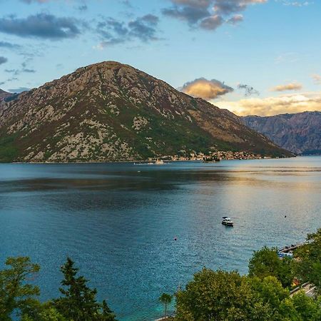 Villa KOSTA Donji Morinj Esterno foto