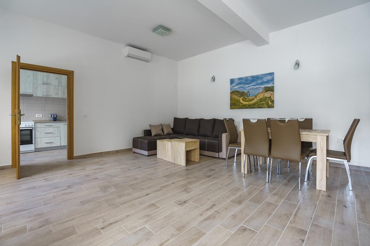 Villa KOSTA Donji Morinj Esterno foto