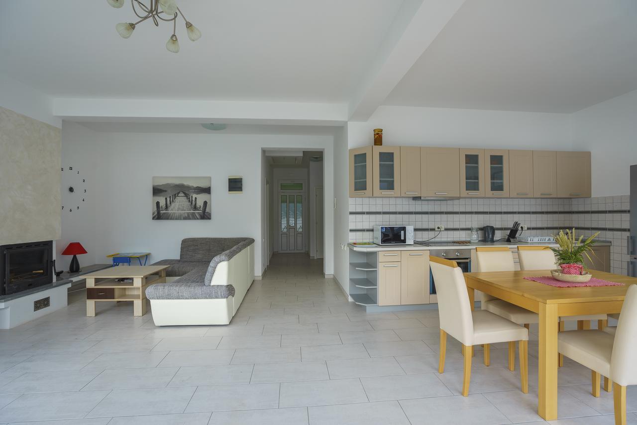 Villa KOSTA Donji Morinj Esterno foto