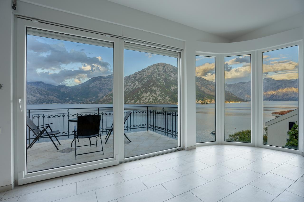 Villa KOSTA Donji Morinj Esterno foto