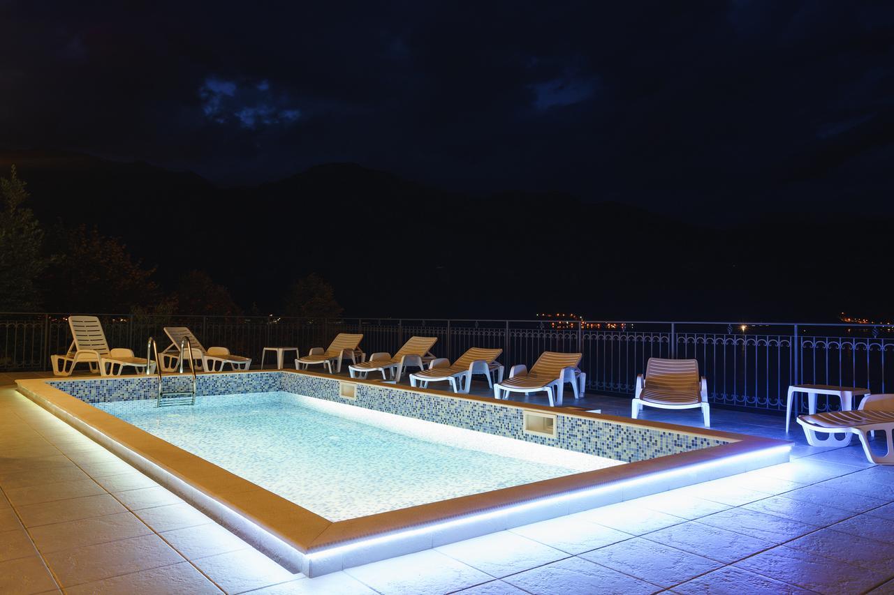Villa KOSTA Donji Morinj Esterno foto