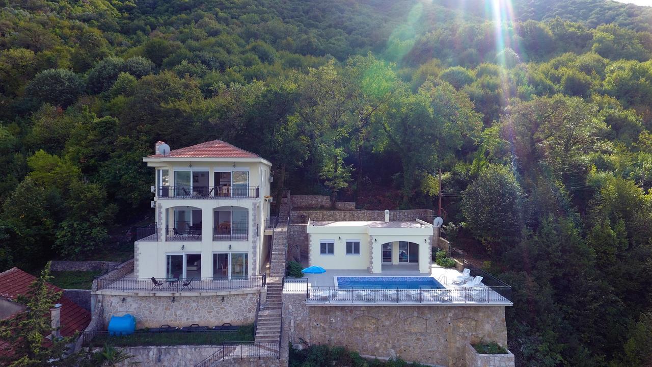 Villa KOSTA Donji Morinj Esterno foto