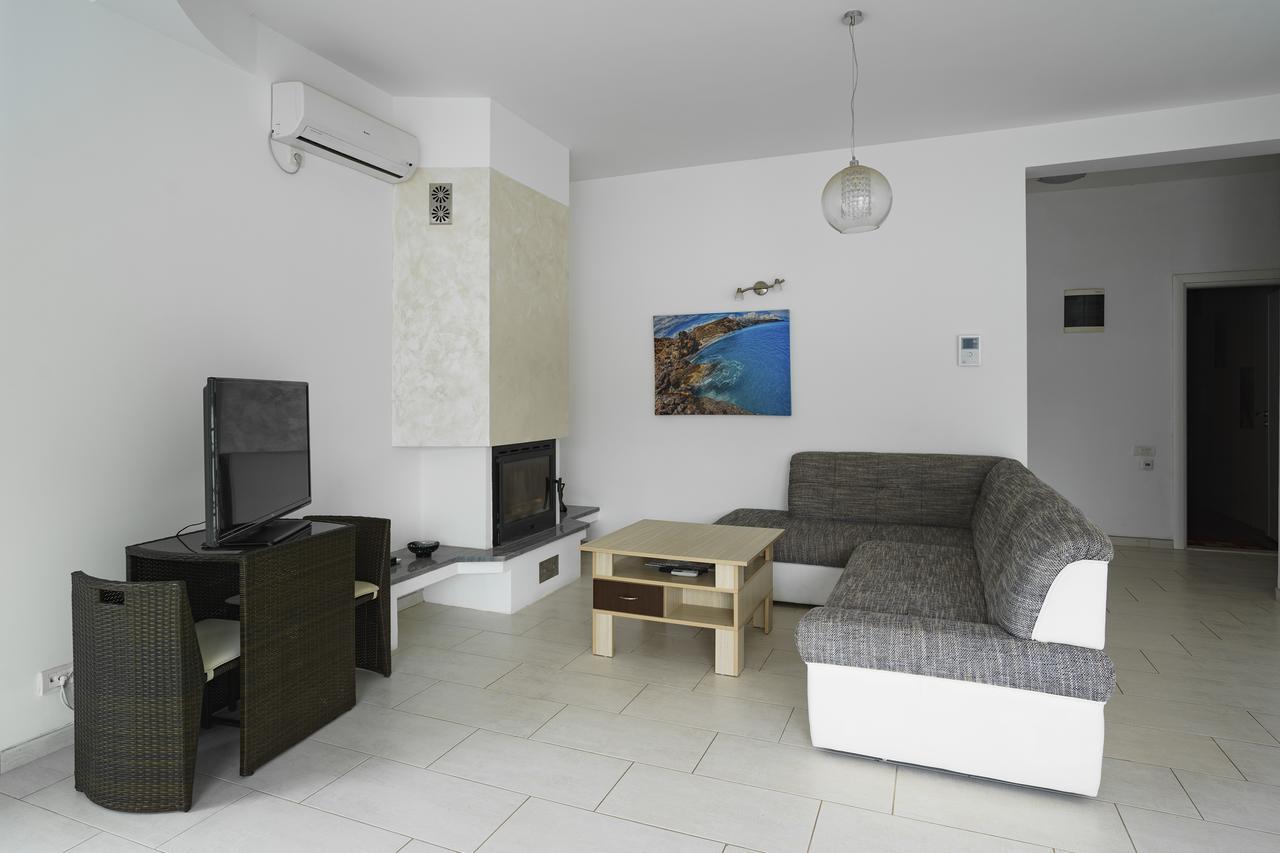 Villa KOSTA Donji Morinj Esterno foto
