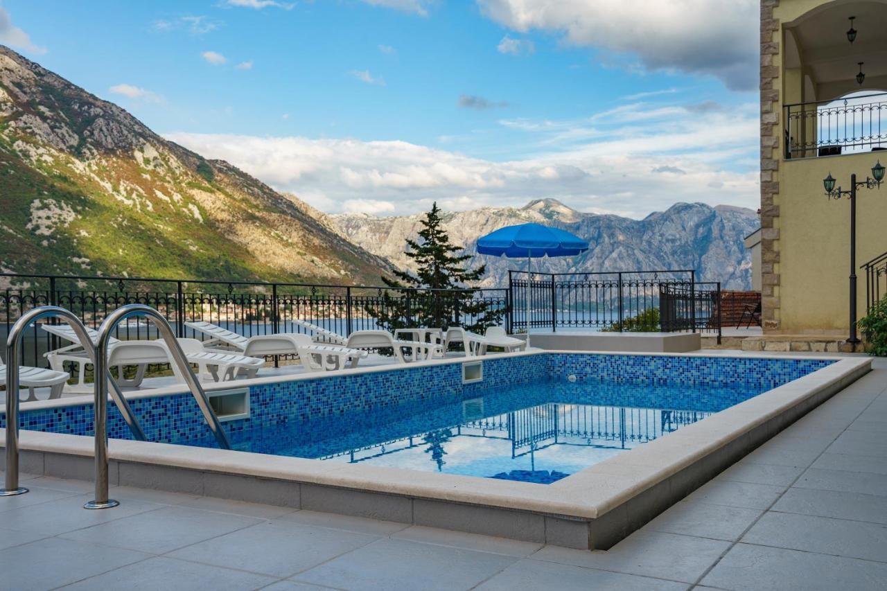 Villa KOSTA Donji Morinj Esterno foto