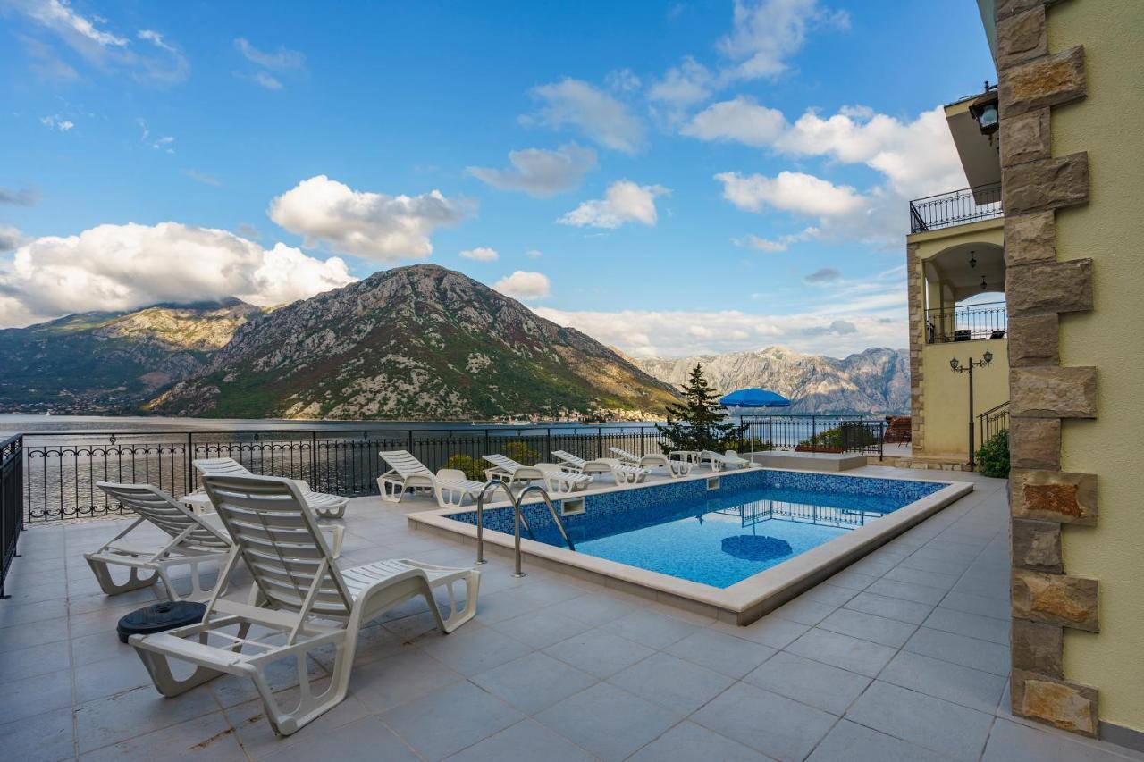 Villa KOSTA Donji Morinj Esterno foto