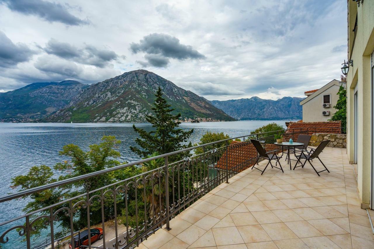 Villa KOSTA Donji Morinj Esterno foto